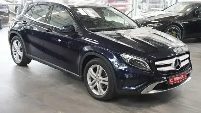 Gebraucht Mercedes GLA200 156 PS (114 kW) 2017 Blau SUV