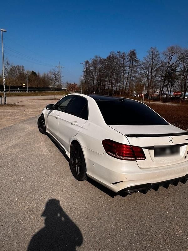 Gebraucht Mercedes E350 251 PS (184 kW) 2013 Weiß Limousine