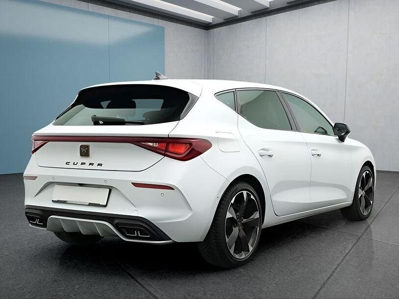 Gebraucht Cupra Leon 150 PS (110 kW) 2024 Weiß Kleinwagen