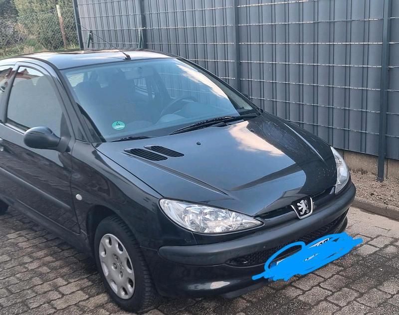 Gebraucht Peugeot 206 75 PS (55 kW) 2004 Schwarz Kleinwagen