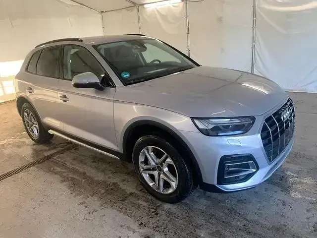 Gebraucht Audi Q5 204 PS (150 kW) 2023 Florettsilber metallic SUV