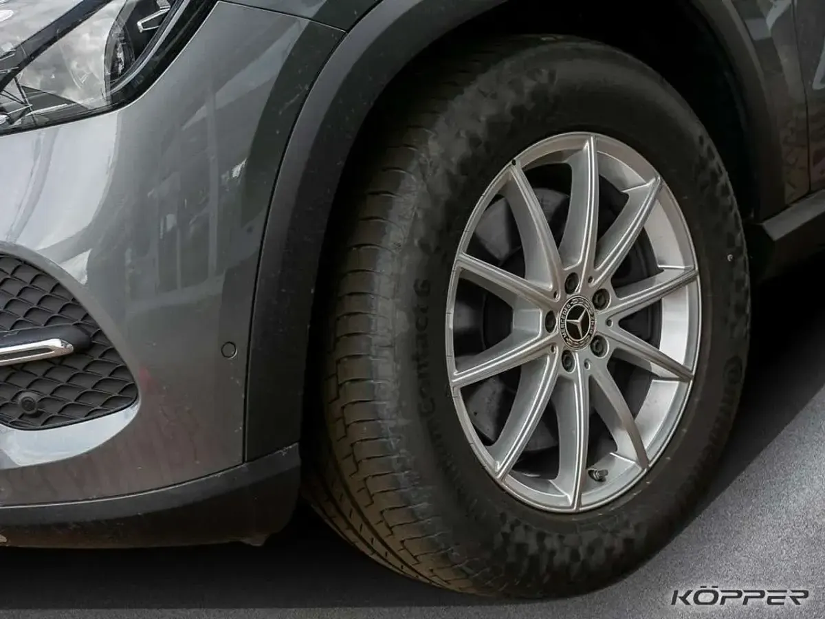 Gebraucht Mercedes GLE350 Advanced 197 PS (144 kW) 2025 Grau SUV