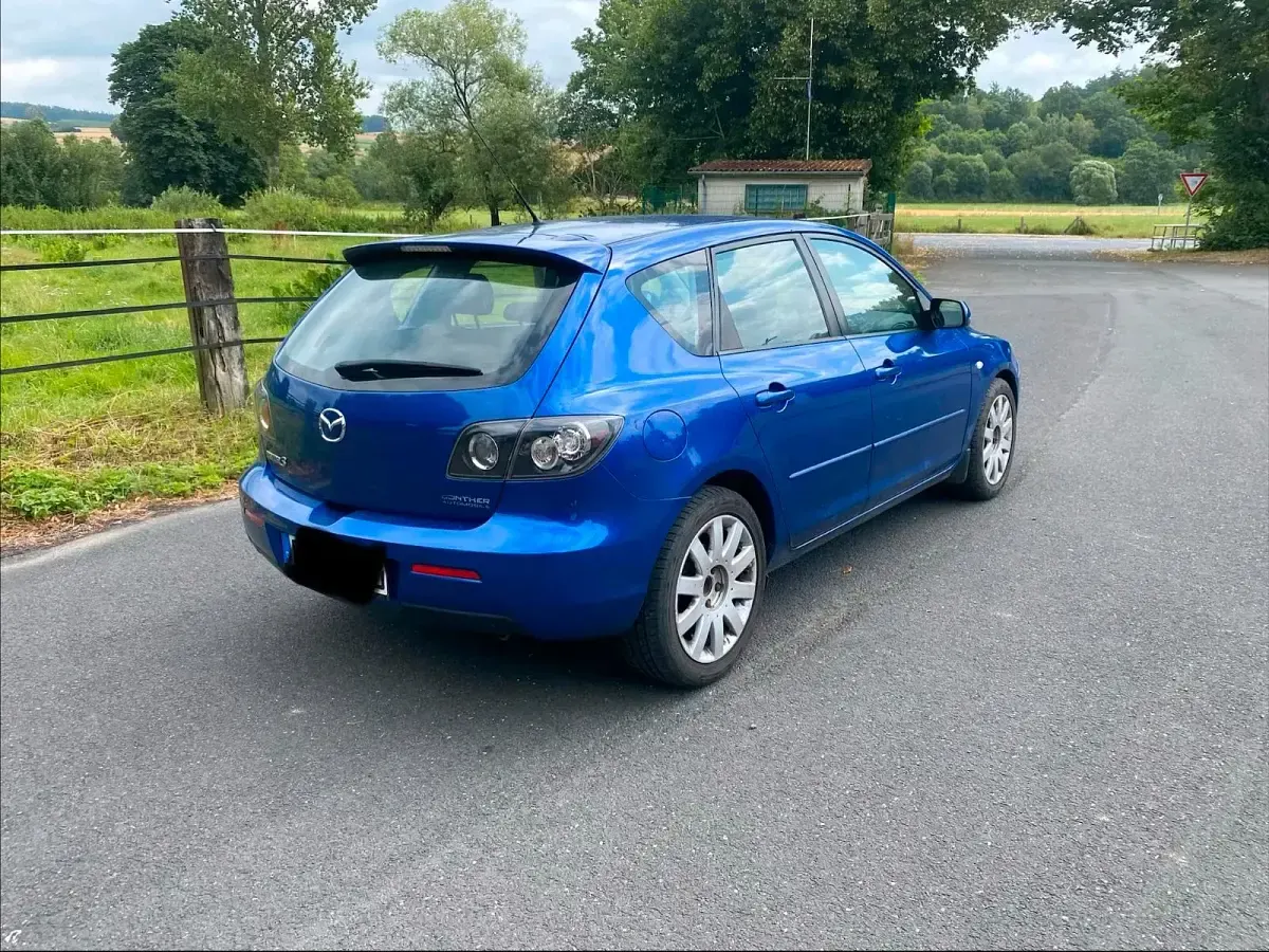Gebraucht Mazda 3 108 PS (79 kW) 2008 Blau Kleinwagen