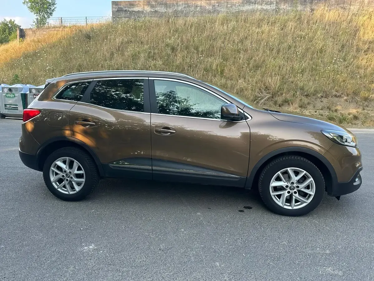 Gebraucht Renault Kadjar 130 PS (95 kW) 2015 Braun SUV