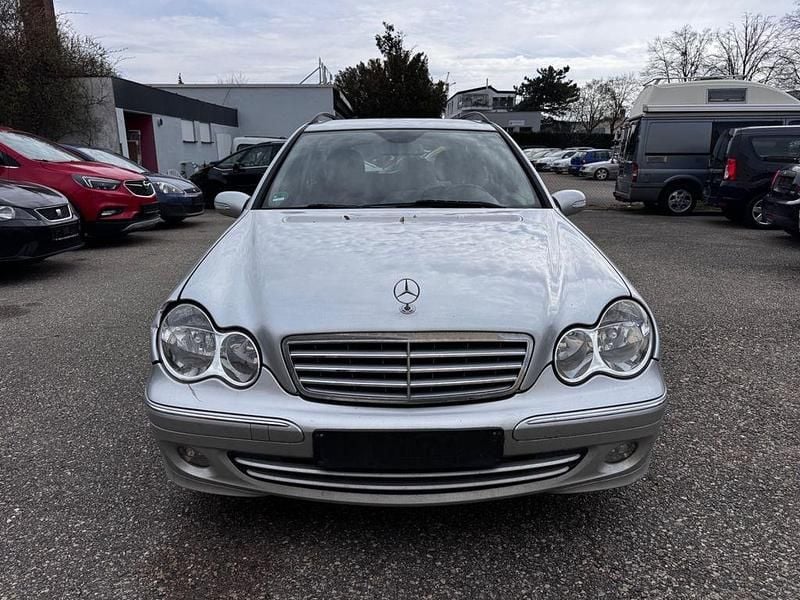 Gebraucht Mercedes C180 Elegance 143 PS (105 kW) 2005 Silber Limousine