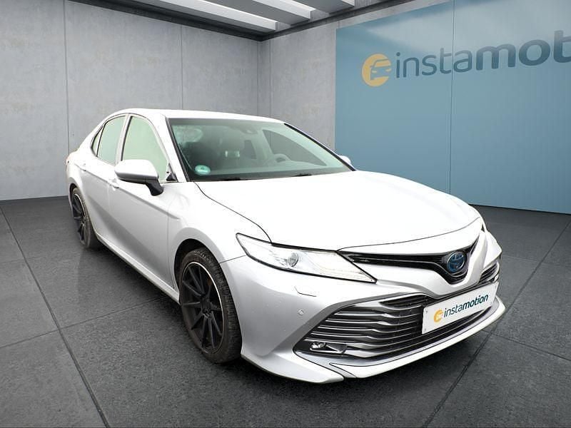 Gebraucht Toyota Camry 218 PS (160 kW) 2020 Grau Limousine