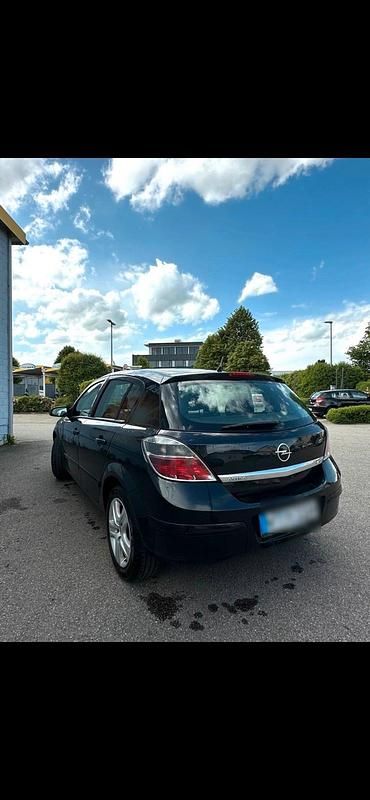 Gebraucht Opel Astra 120 PS (88 kW) 2009 Schwarz Kleinwagen