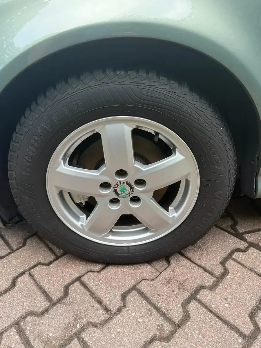 Gebraucht Skoda Octavia 90 PS (66 kW) 2002 Grün Kombi