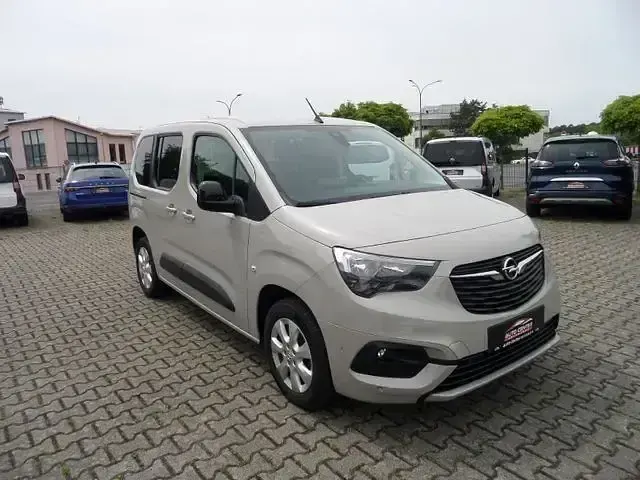 Gebraucht Opel Combo Life Elegance 131 PS (96 kW) 2023 Grau Limousine