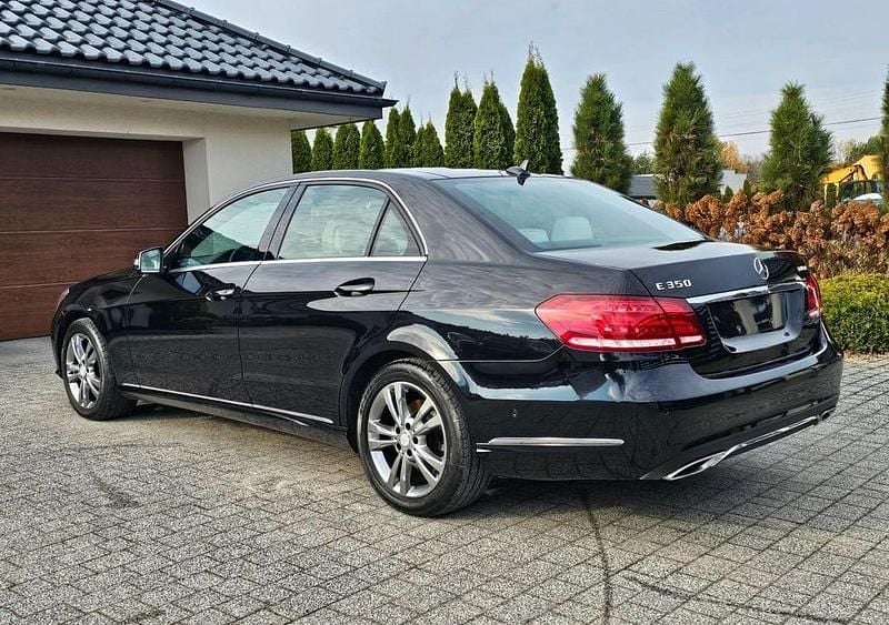 Gebraucht Mercedes E350 Avantgarde 258 PS (189 kW) 2013 Schwarz Limousine