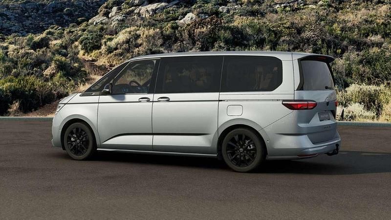 Gebraucht VW Multivan Style 150 PS (110 kW) 2025 Monosilber metallic Van