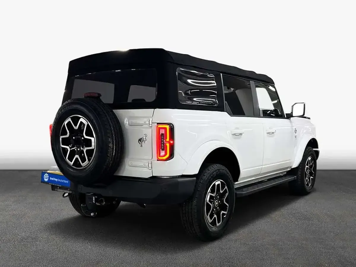 Gebraucht Ford Bronco Outer Banks 275 PS (202 kW) 2023 Oxford white SUV
