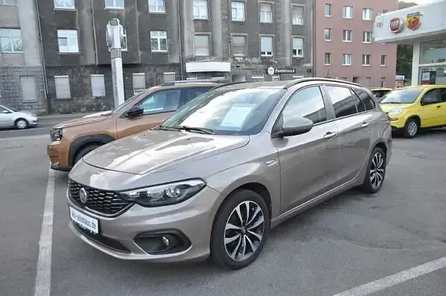 Gebraucht Fiat Tipo Lounge 140 PS (102 kW) 2020 Beige (metallic) Kombi