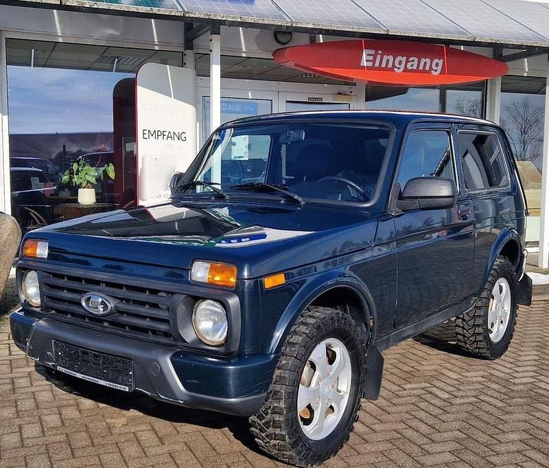 Gebraucht Lada Urban 83 PS (61 kW) 2019 Grün SUV