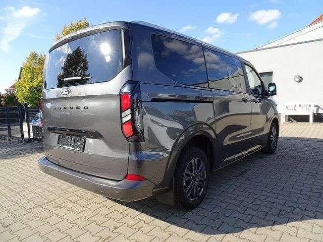 Gebraucht Ford Tourneo Titanium 150 PS (110 kW) 2025 Magneticgrau Van / Kleinbus