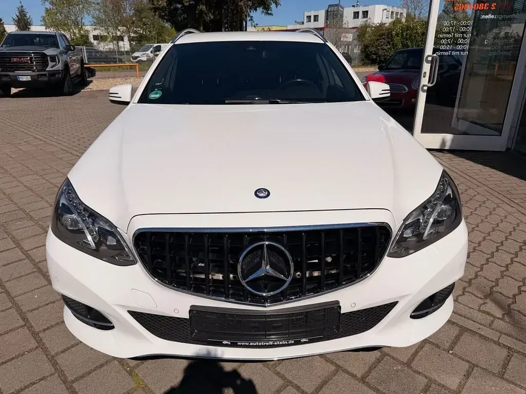 Second-hand Mercedes E250 204 CP (150 kW) 2014 Alb Break