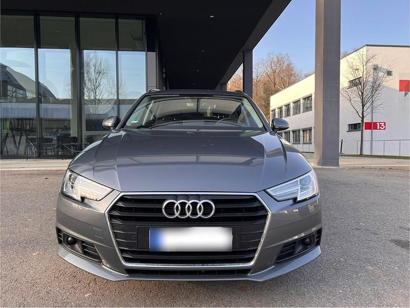 Gebraucht Audi A4 Design 150 PS (110 kW) 2016 Grau Kombi