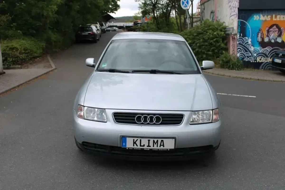 Gebraucht Audi A3 101 PS (74 kW) 1999 Silber Kleinwagen