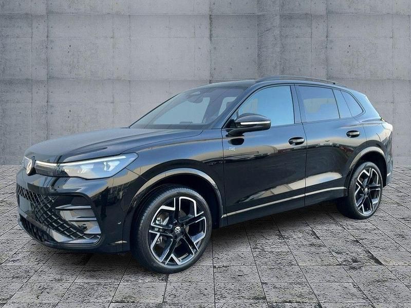 Schwarz Neu 2025 VW Tiguan Style SUV | 58.270 € (Etwas zu teuer) - Bild 1/4