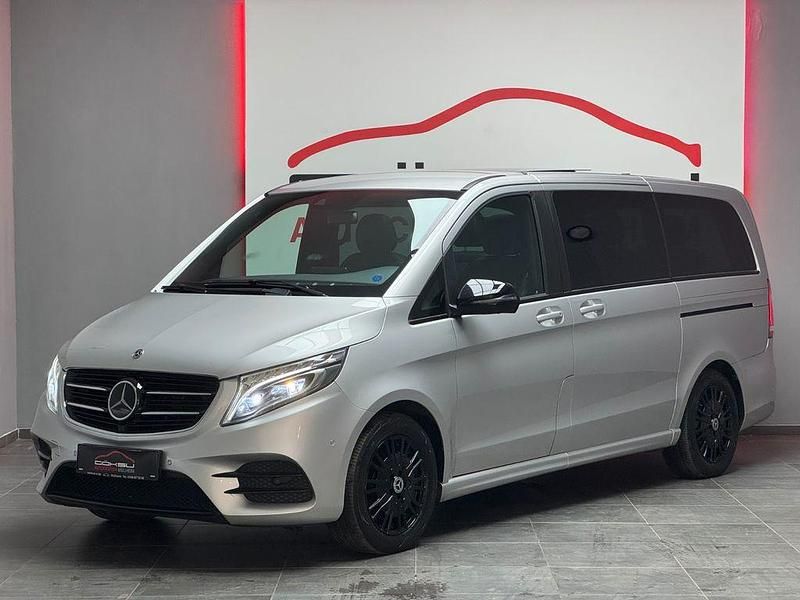 Silber Gebraucht 2018 Mercedes V250 AMG line Van / Kleinbus | 33.950 € (Superpreis) - Bild 1/4