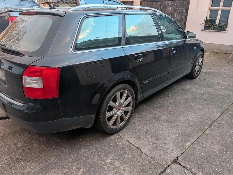 Gebraucht Audi A4 S-Line 130 PS (95 kW) 2003 Schwarz Kombi
