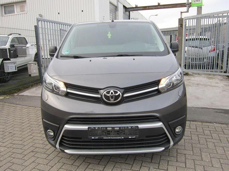 Gebraucht Toyota Proace 177 PS (130 kW) 2021 Grau Van / Kleinbus