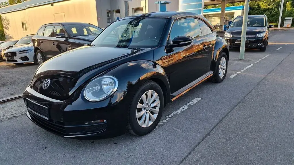 Gebraucht VW Beetle Basis 105 PS (77 kW) 2014 Schwarz Kleinwagen