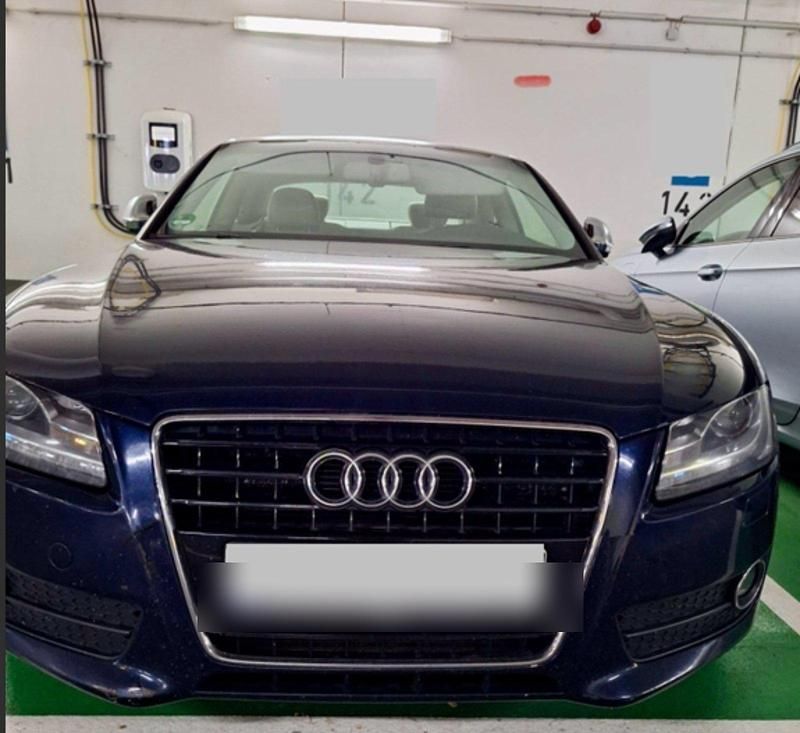 Blau Gebraucht 2009 Audi A5 Coupé | 4.500 € (Superpreis) - Bild 1/1