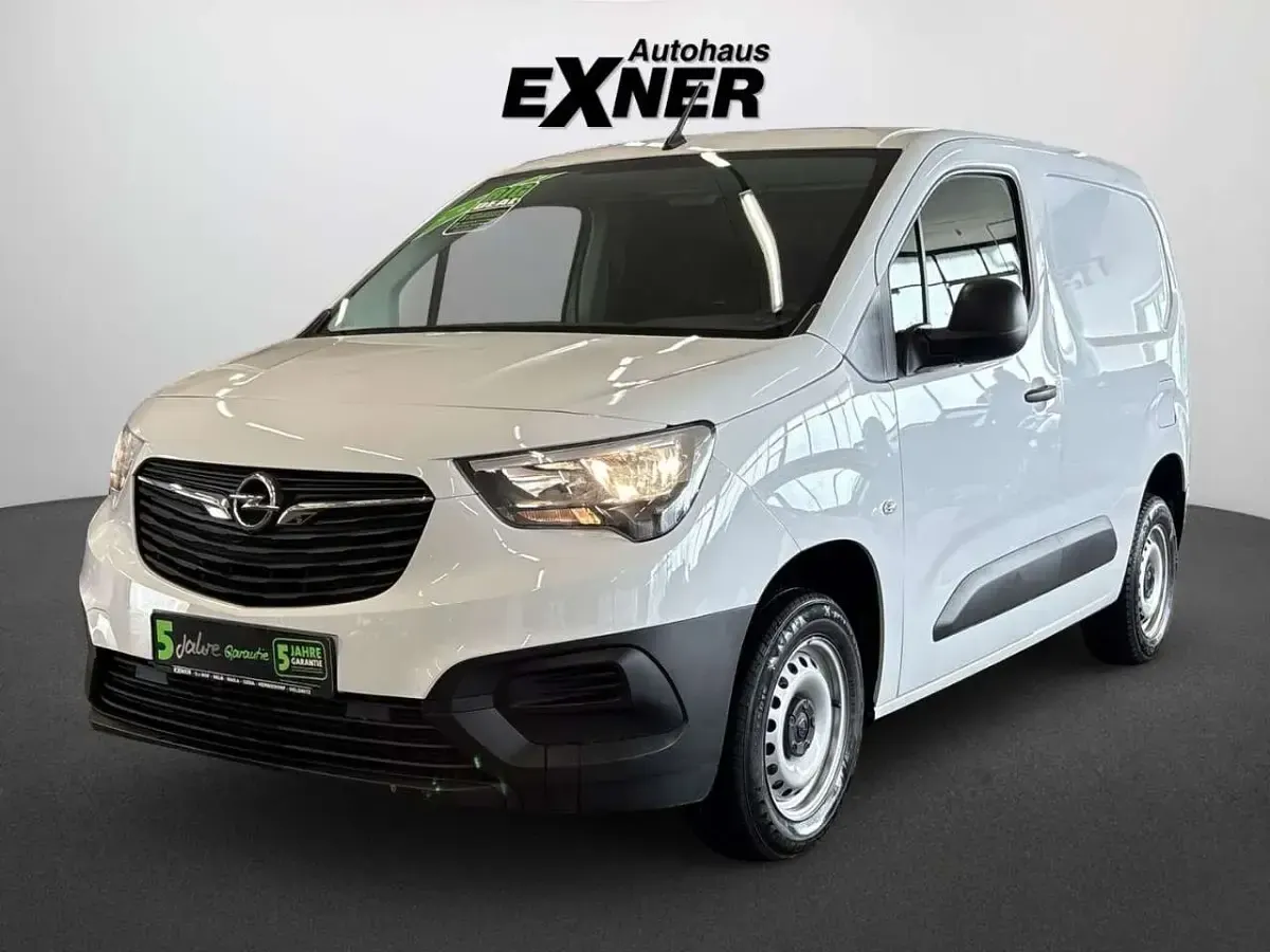 Gebraucht Opel Combo Edition 131 PS (96 kW) 2023 Weiß
