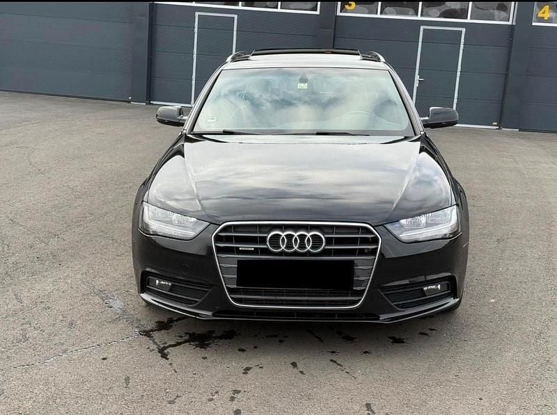 Gebraucht Audi A4 S-Line 211 PS (155 kW) 2012 Schwarz Kombi