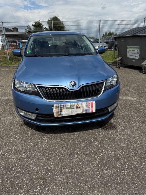 Blau Gebraucht 2015 Skoda Rapid Drive Limousine | 8.290 € (Fairer Preis) - Bild 1/4
