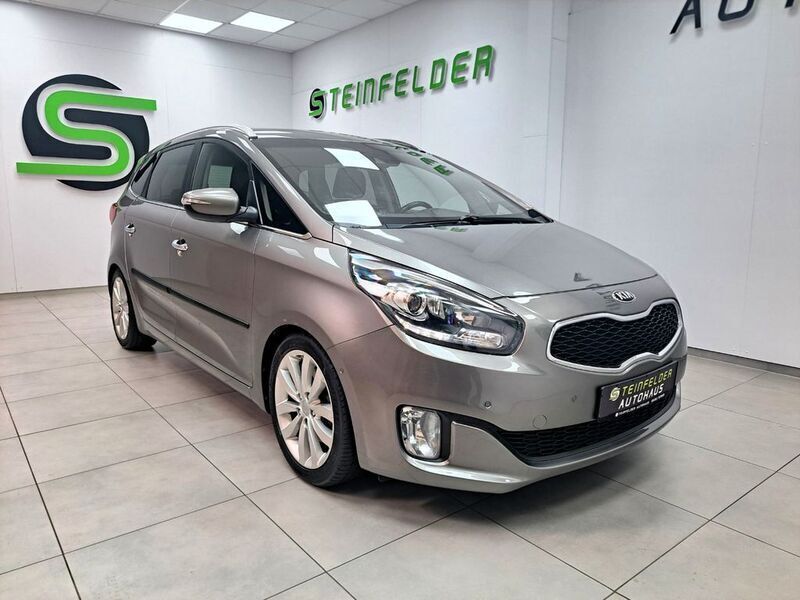 Silber Gebraucht 2015 Kia Carens Vision Van / Kleinbus | 6.690 € (Etwas zu teuer) - Bild 1/4