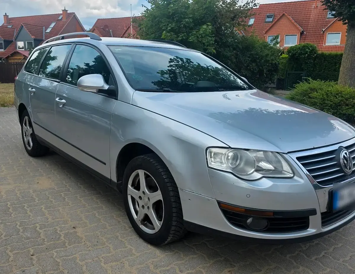 Gebraucht VW Passat 131 PS (96 kW) 2008 Silber Kombi