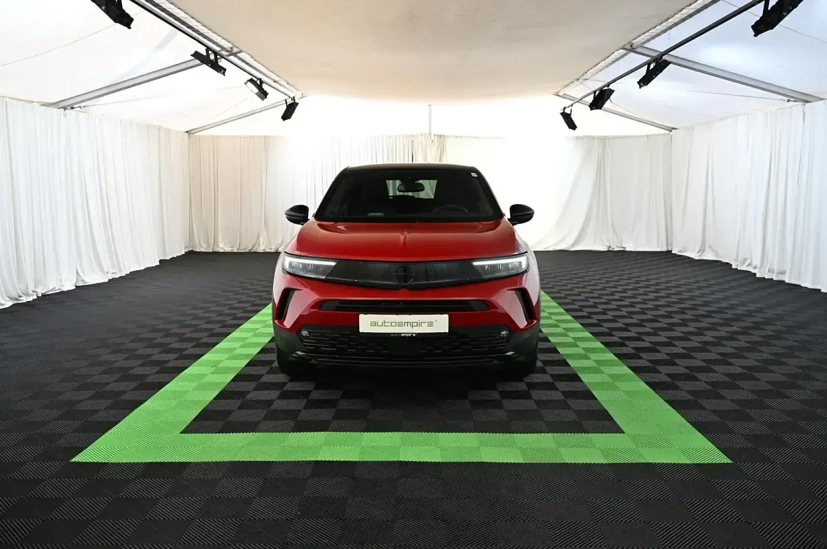 Gebraucht Opel Mokka Ultimate 136 PS (100 kW) 2024 Rot SUV