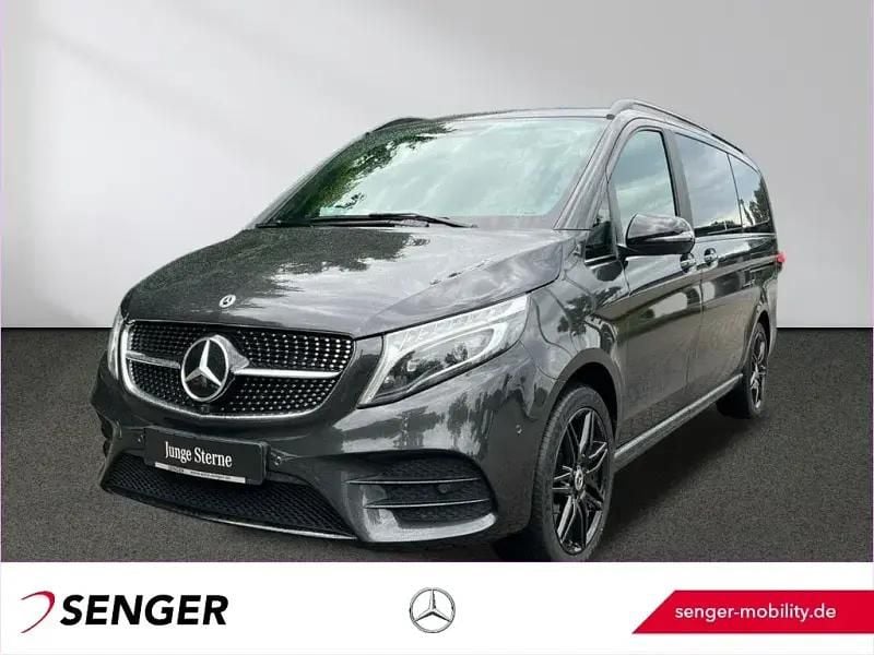Grau Gebraucht 2022 Mercedes V300 Exclusive Van / Kleinbus | 75.950 € (Etwas zu teuer) - Bild 1/1