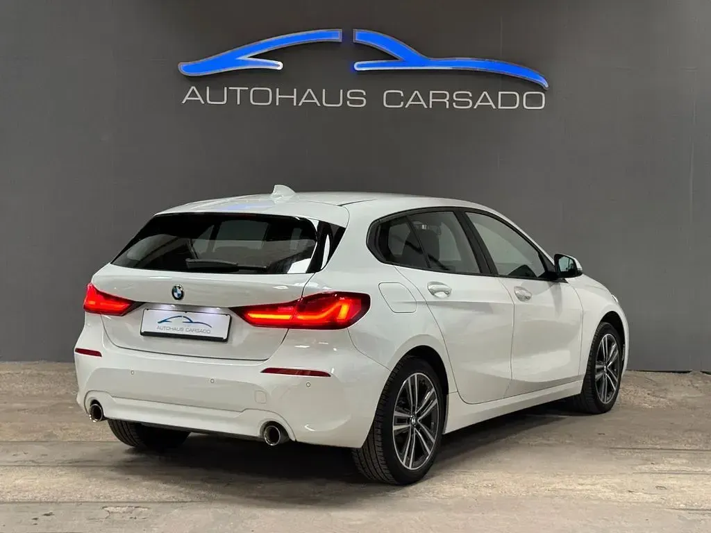 Gebraucht BMW 120 Performance 178 PS (130 kW) 2023 Weiß Kleinwagen