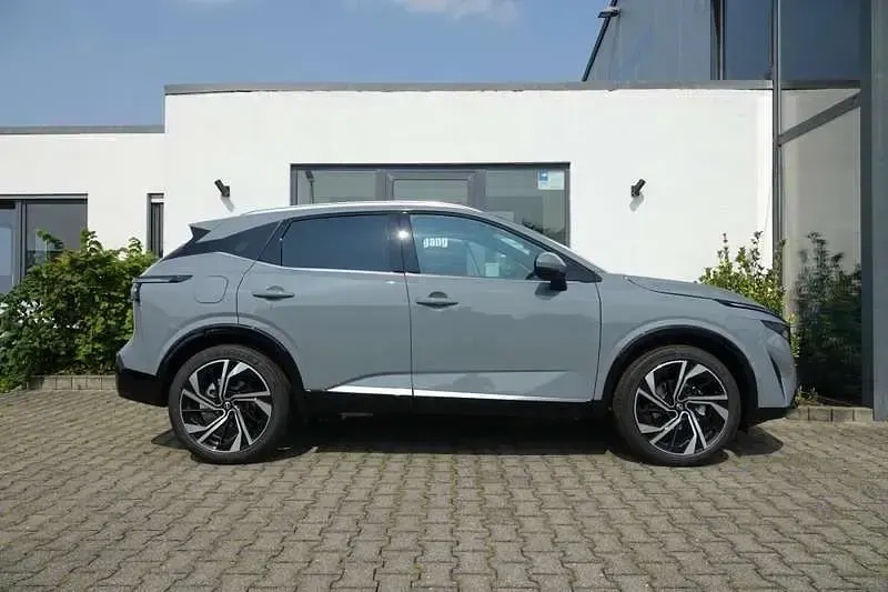 Neu Nissan Qashqai Tekna+ 158 PS (116 kW) 2026 Kby ceramic grey SUV