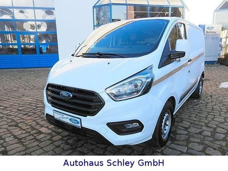 Gebraucht Ford Transit Custom 105 PS (77 kW) 2022 Frozen white Van
