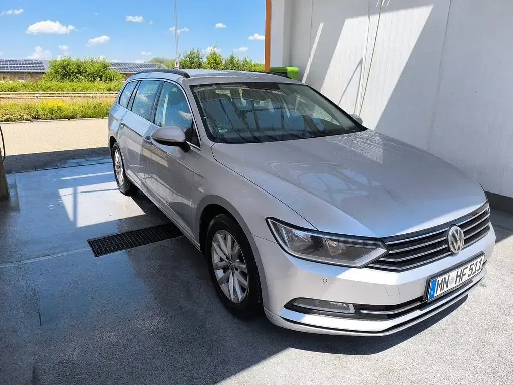 Gebraucht VW Passat Comfortline 150 PS (110 kW) 2015 Silber Kombi