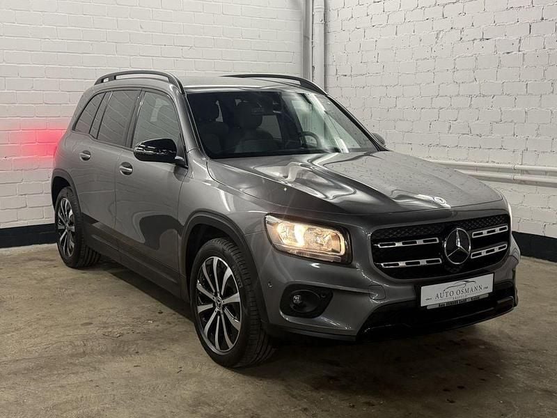 Gebraucht Mercedes GLB250 224 PS (164 kW) 2023 Mountaingrau metallic SUV