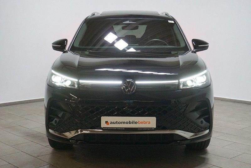 Gebraucht VW Tiguan 193 PS (141 kW) 2024 Deep black SUV