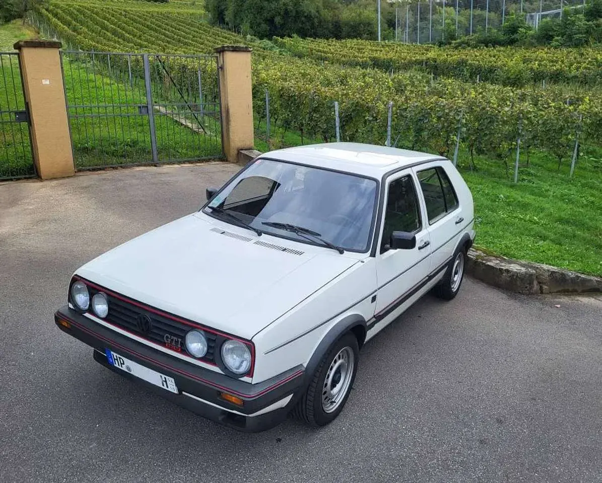 Gebraucht VW Golf II GTI 129 PS (94 kW) 1988 Weiß Kleinwagen