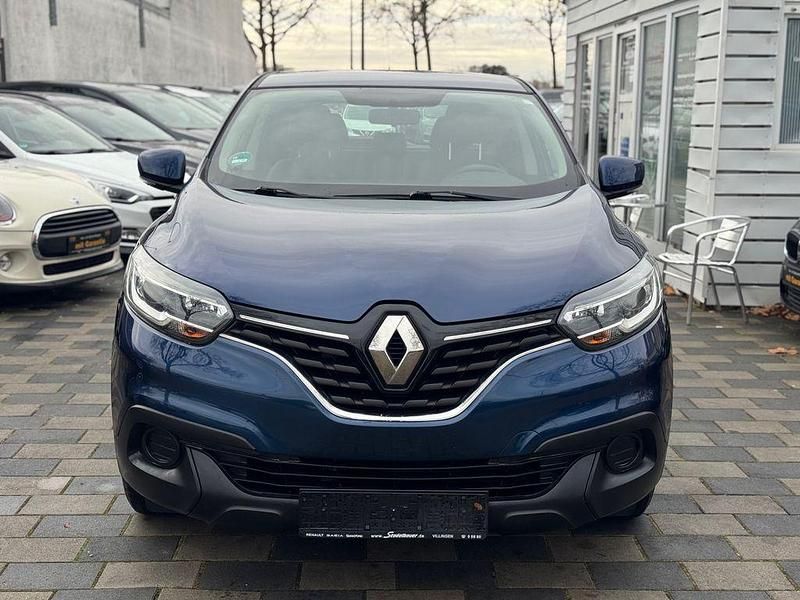 Gebraucht Renault Kadjar Life 131 PS (96 kW) 2016 Blau cosmos SUV