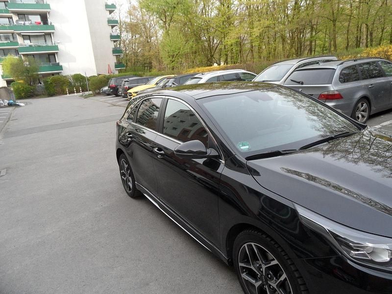 Gebraucht Kia Ceed GT-Line 160 PS (117 kW) 2021 Schwarz Kleinwagen