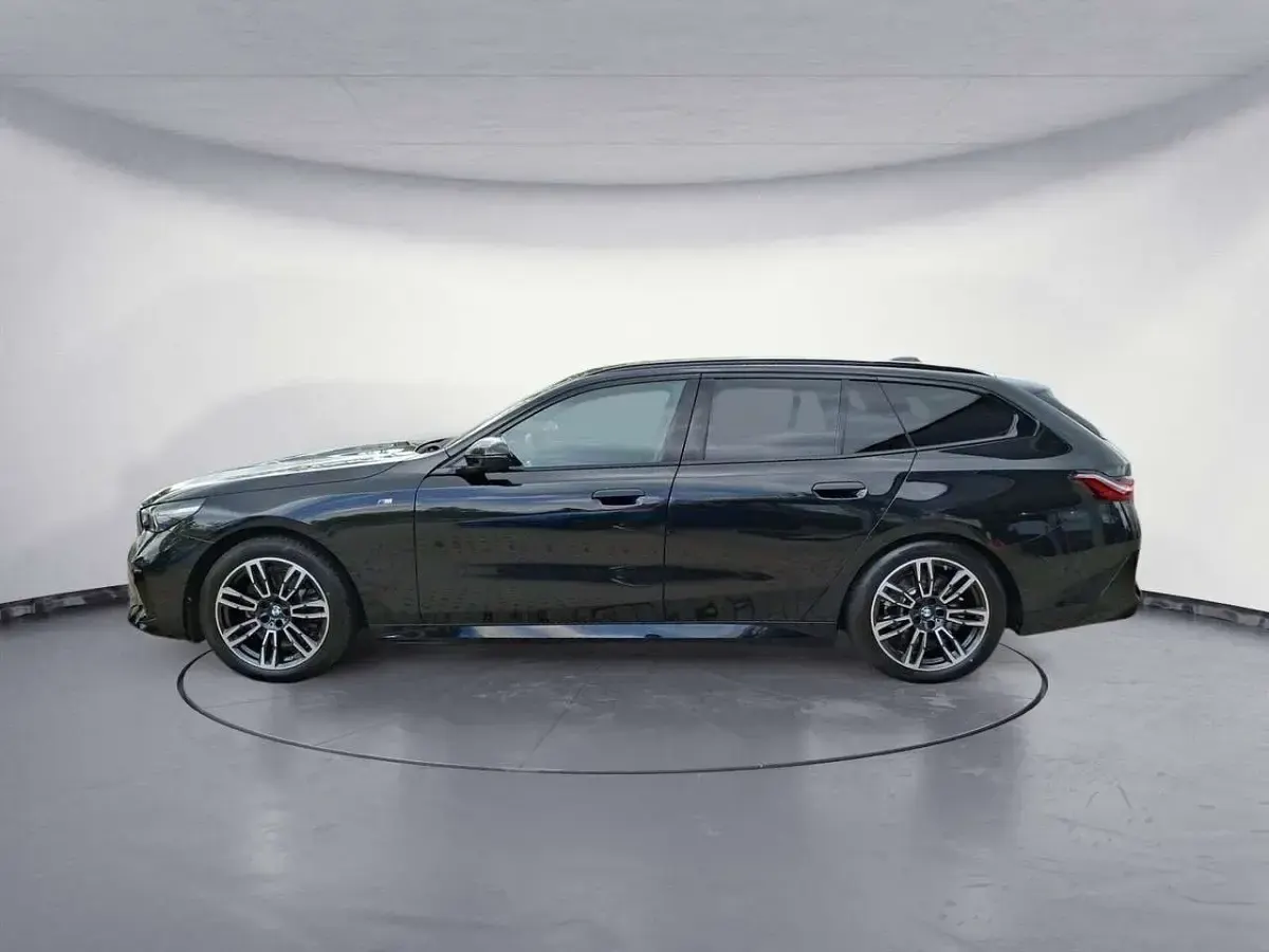 Używany BMW 520 Performance 197 KM (144 kW) 2024 Czarny Kombi