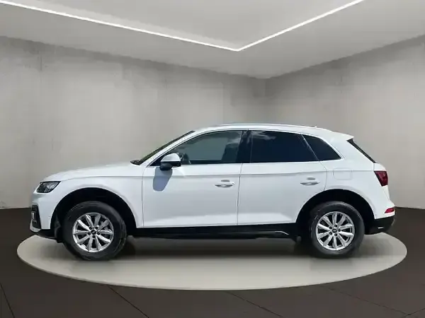 Gebraucht Audi Q5 Ambiente 299 PS (219 kW) 2022 Ibisweiß SUV