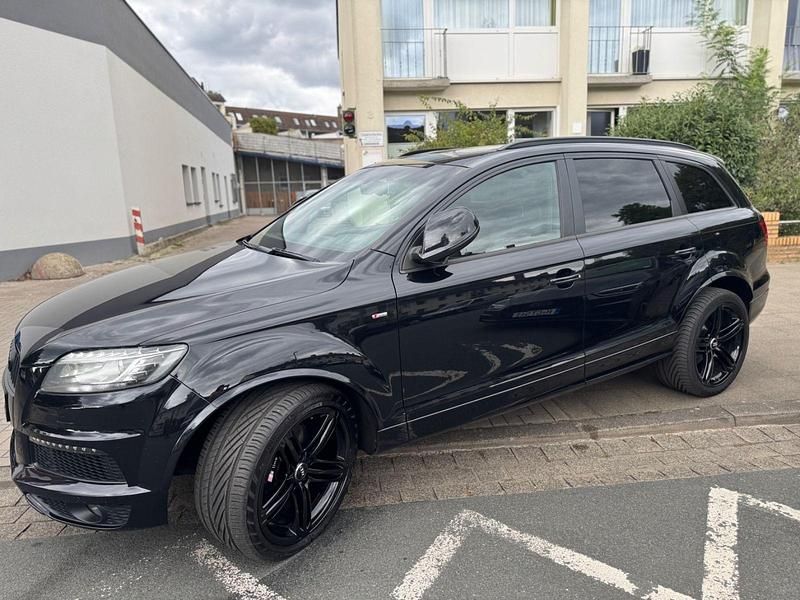 Schwarz Gebraucht 2013 Audi Q7 Comfort SUV | 21.000 € (Fairer Preis) - Bild 1/4