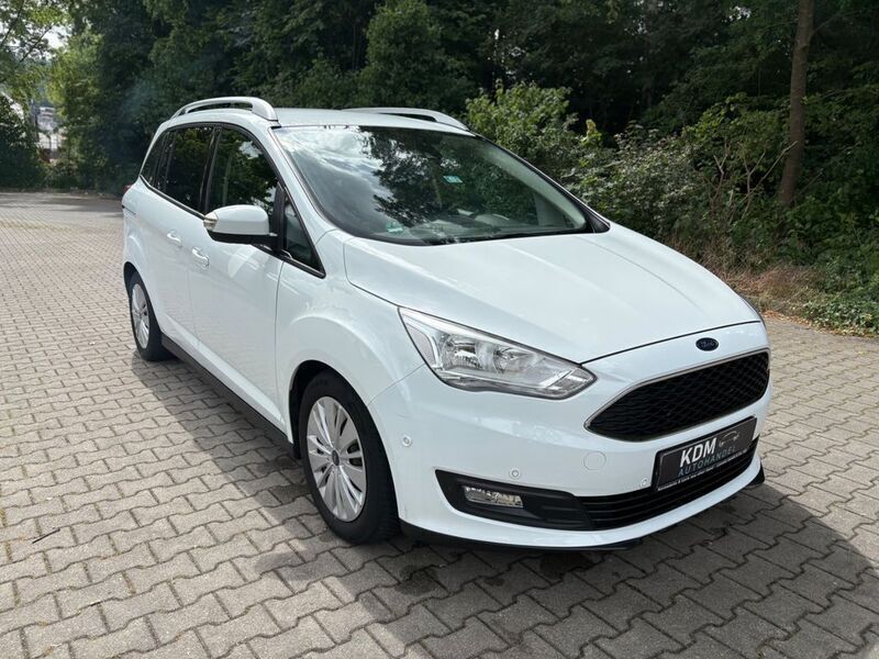 Weiß Gebraucht 2018 Ford Grand C-Max Cool & Connect Van / Kleinbus | 8.990 € (Guter Preis) - Bild 1/4