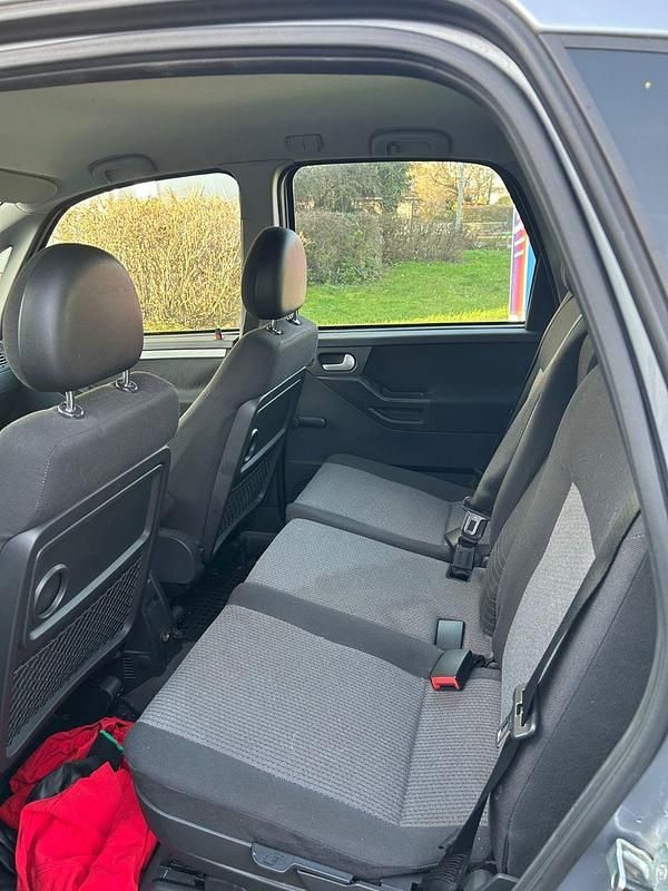 Gebraucht Opel Meriva 101 PS (74 kW) 2005 Silber Van / Kleinbus