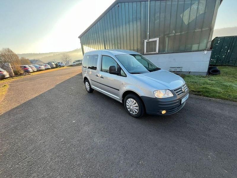 Gebraucht VW Caddy Life 105 PS (77 kW) 2010 Silber Van / Kleinbus